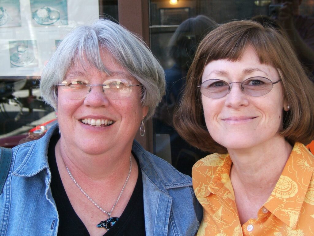 About & FAQ – Suzanne Williams